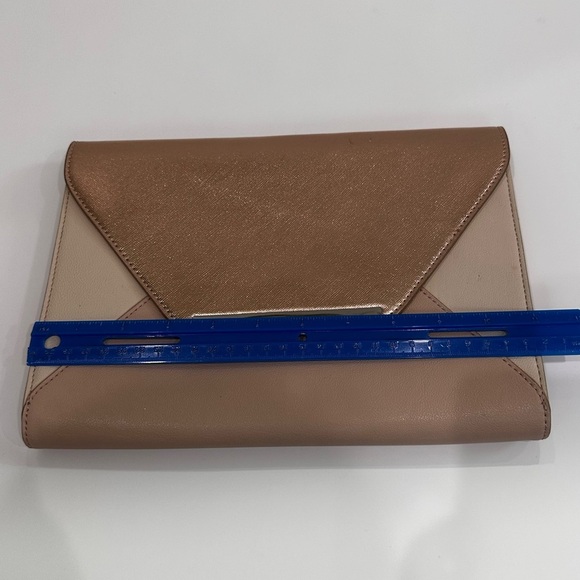 ✨ ✨ Express Metallic Pink and Cream Clutch✨✨ - Picture 7 of 12